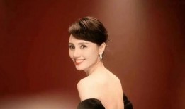 娱乐圈吃瓜笑死的女明星,盘点那些让人捧腹的女明星吃瓜瞬间