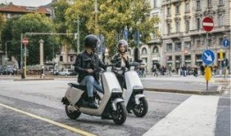 雅迪车主爆料事件视频播放,揭秘电动车行业潜规则